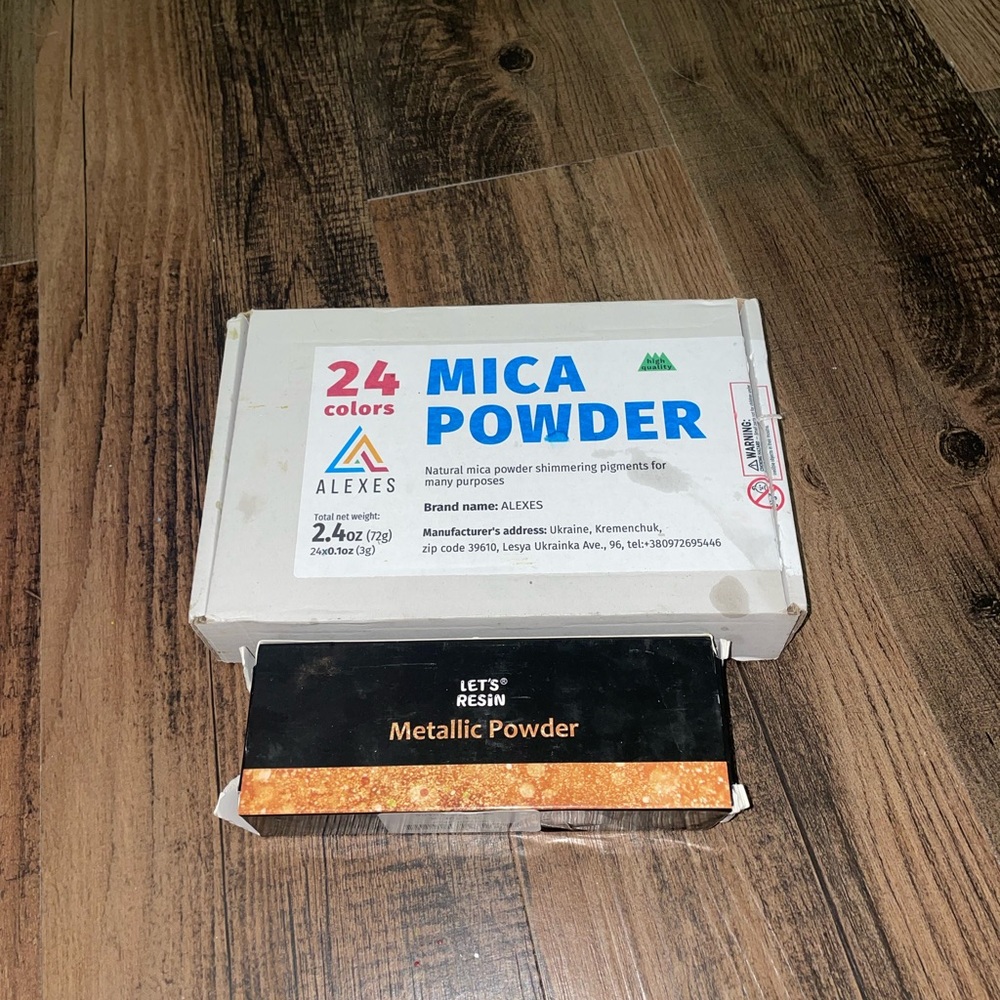 24 Colors Mica Powders 2.4 oz with Metallic Powder Set Of 5